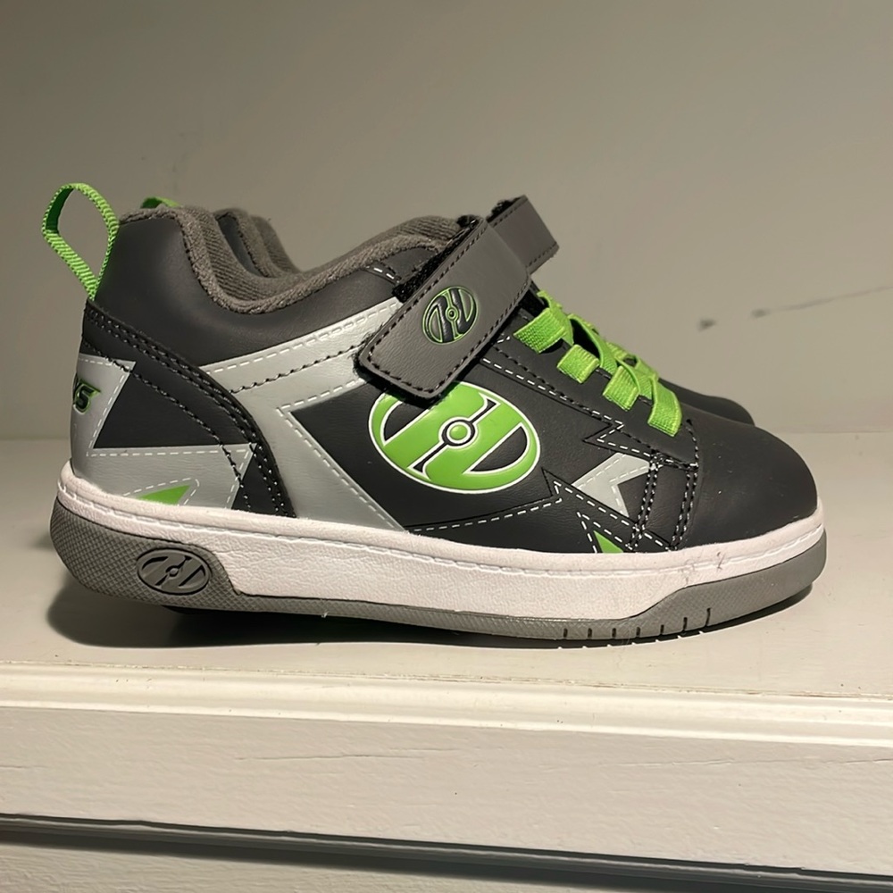 Heelys roller sneakers